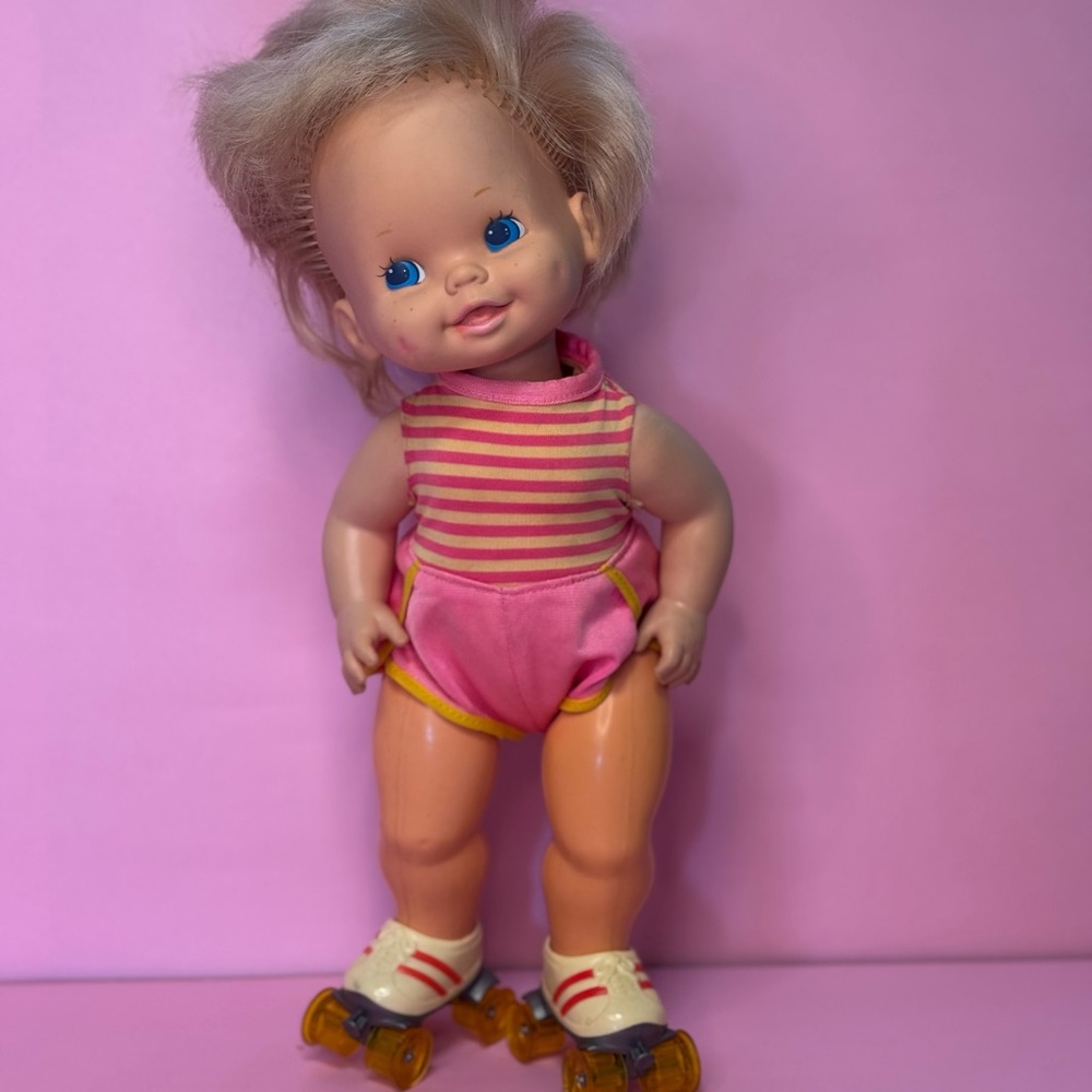 Mattel BABY SKATES Doll - Roller Skating 1980 Vintage Blonde Wind Up Doll